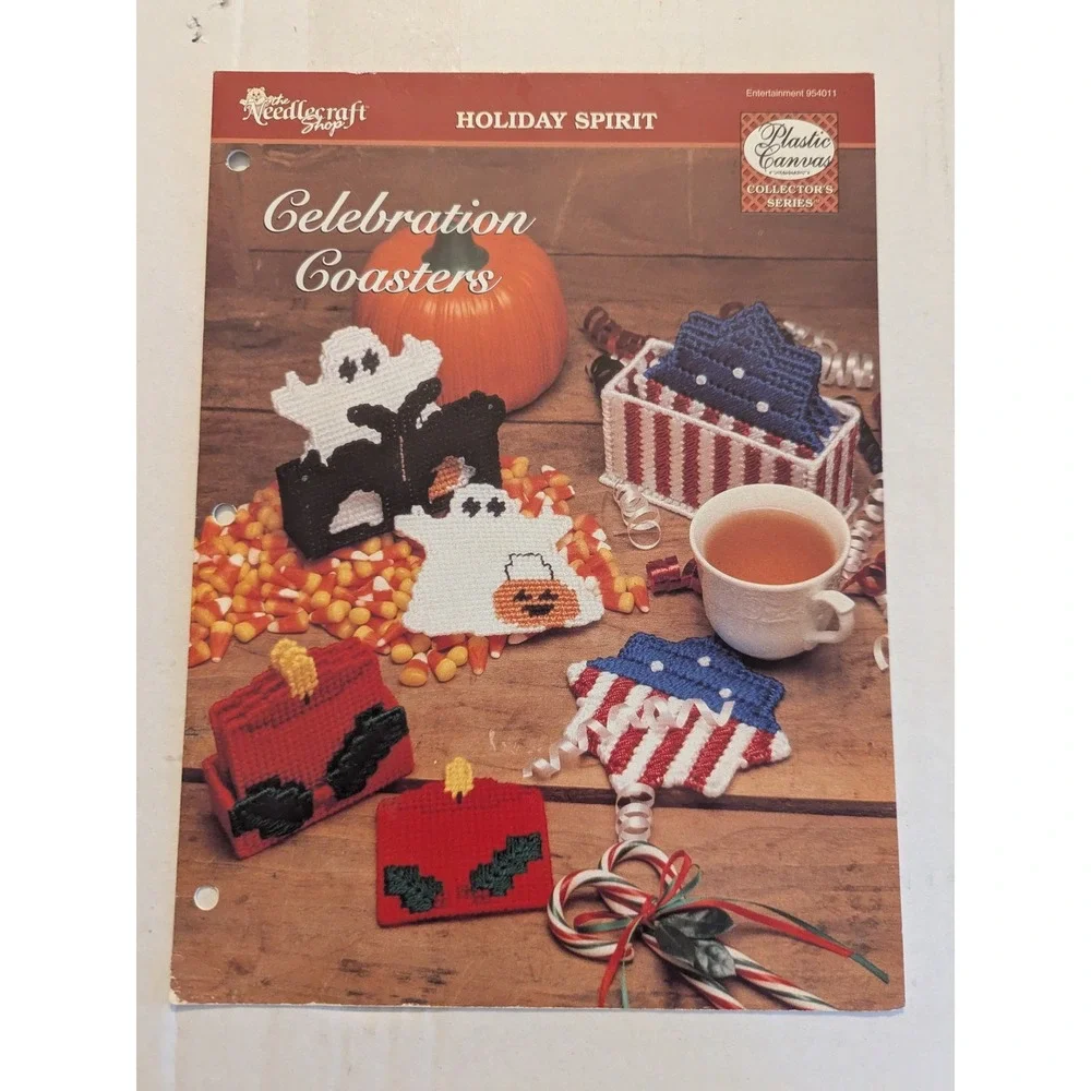 6 Vtg Needlecraft Shop Plastic‎ Canvas Patterns Books Stitch Totes Box Halloween